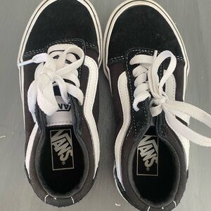 Vans Kids Black and White Sneakers Youth 12